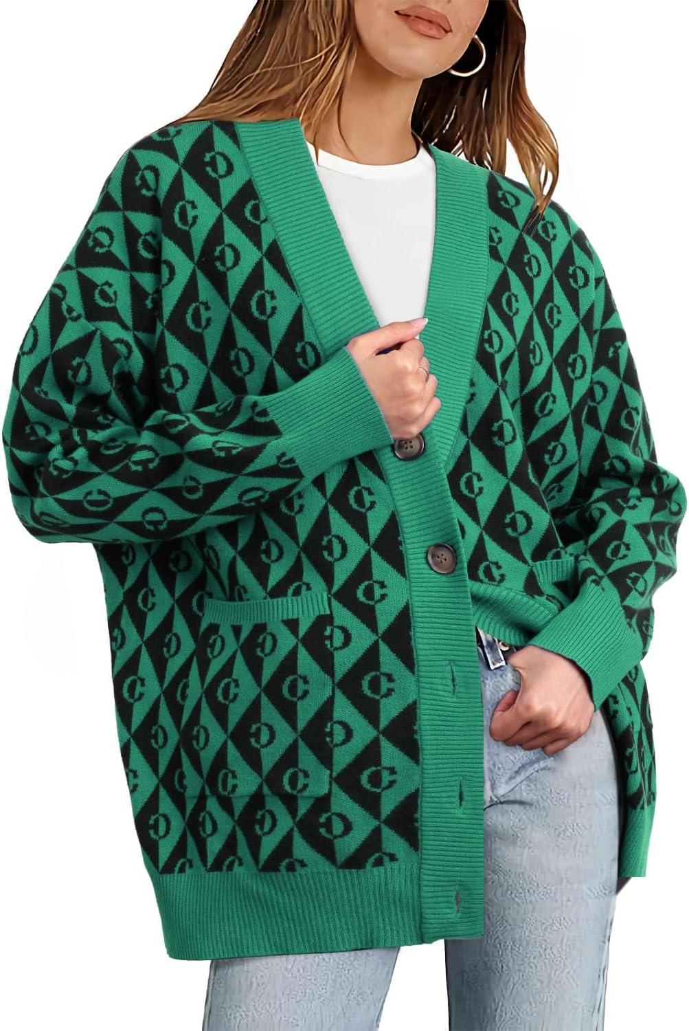 Cozy Confidence: Our Take on Plus Size Graphic Cardigans 2024