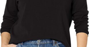 Why We Think the Tommy Hilfiger Soft Turtleneck Fits Our Everyday Style