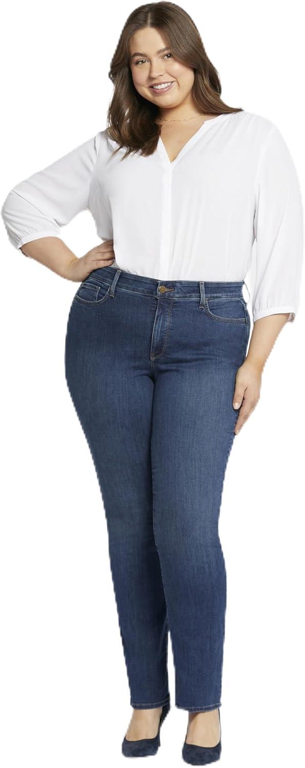 Finding the Perfect Fit: Our Take on NYDJ Marilyn Straight Ankle Jeans