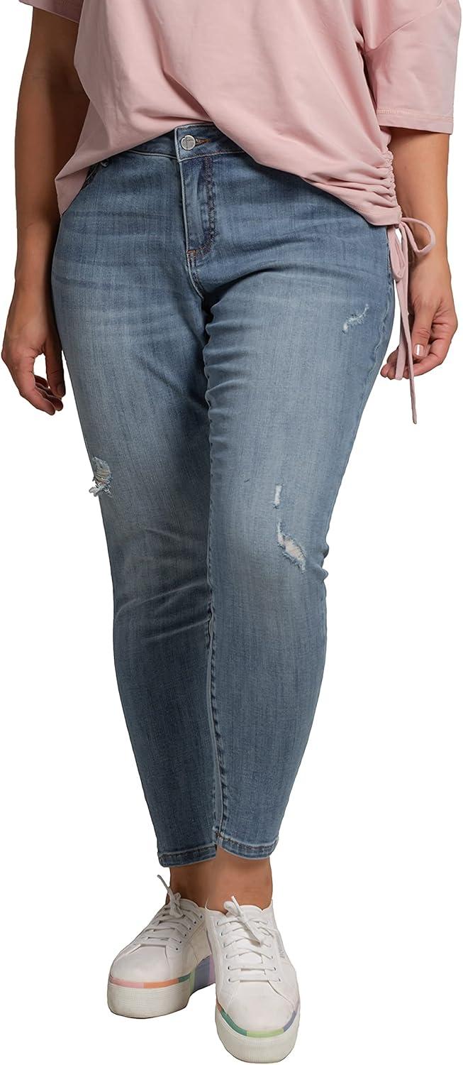 Our Take on Standards & Practices Plus Size Boyfriend Jeans