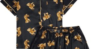 Our Honest Take on the WDIRARA Satin Pajama Set for All Seasons