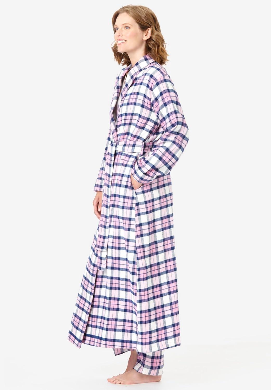 Our Cozy Take on the Dreams ⁢& Co. Plus ⁣size⁢ Long Flannel robe