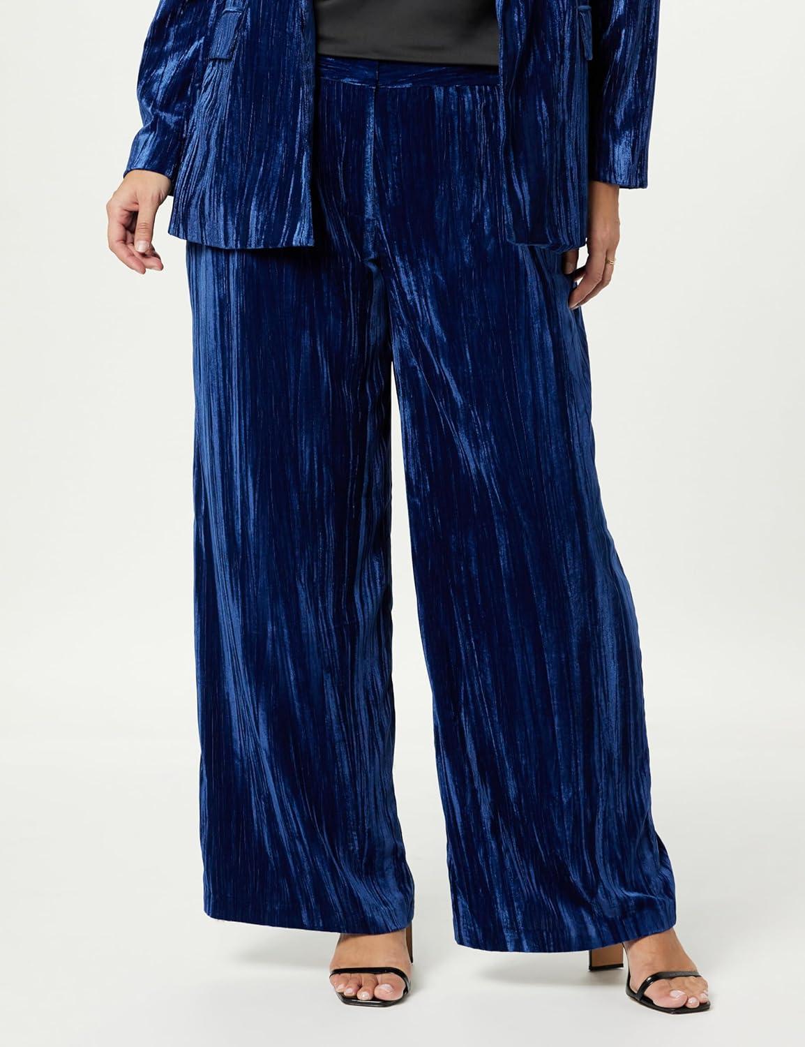 Our Take on The Drop's Lucia Velvet Wide Leg‌ Trousers: Style & fit Reviewed