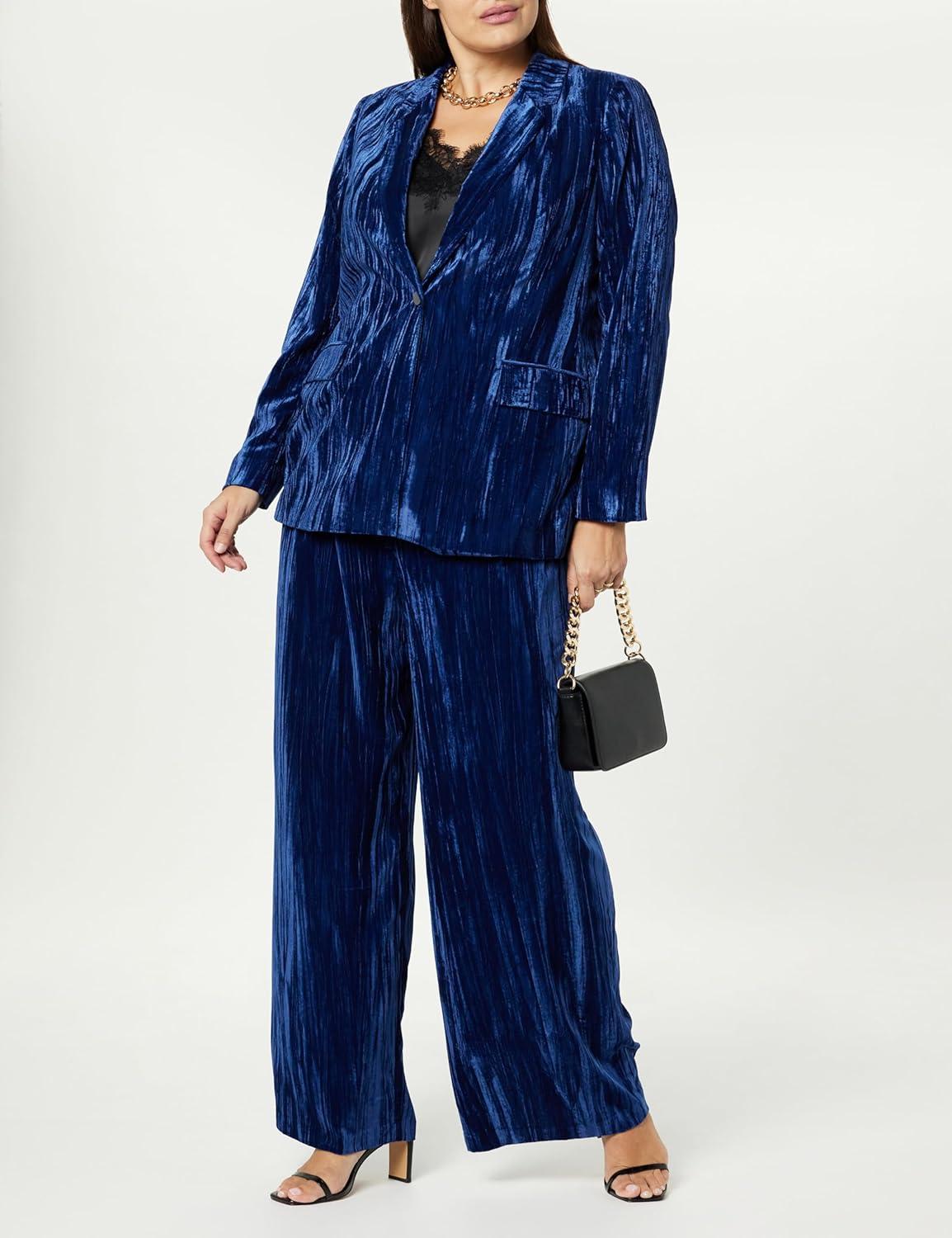 Our Take on The Drop's Lucia ⁢Velvet Wide Leg Trousers: Style ‌& Fit​ Reviewed