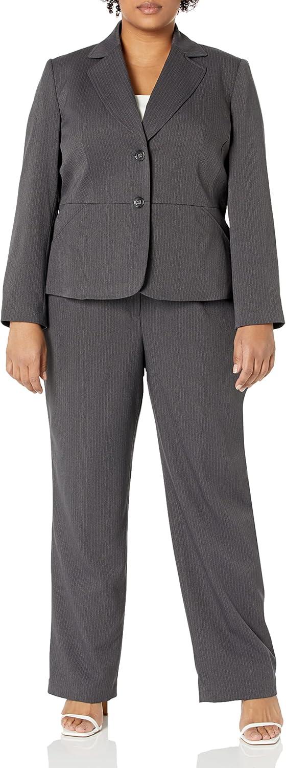 Our Review: Stylish Comfort in the Women's Plus Size Jacket/Pant Suit