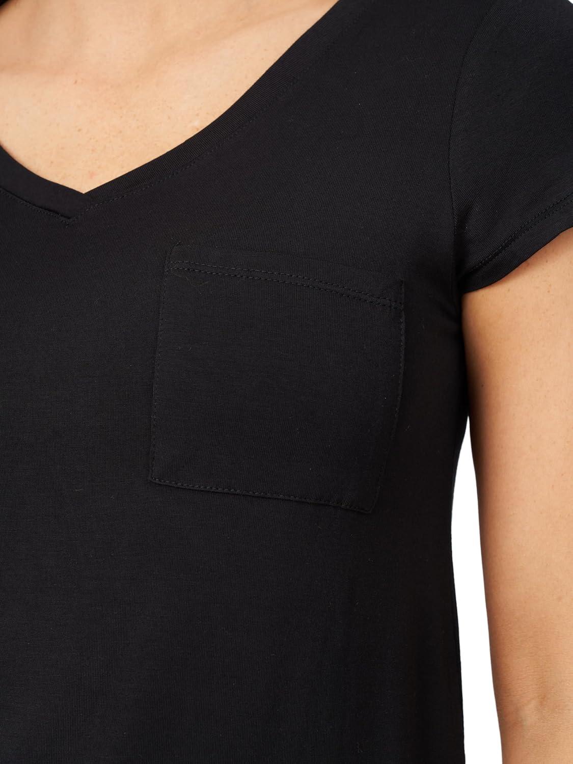 Why We're Loving the Cable & Gauge ⁣V-Neck Swing Tee with​ Pocket