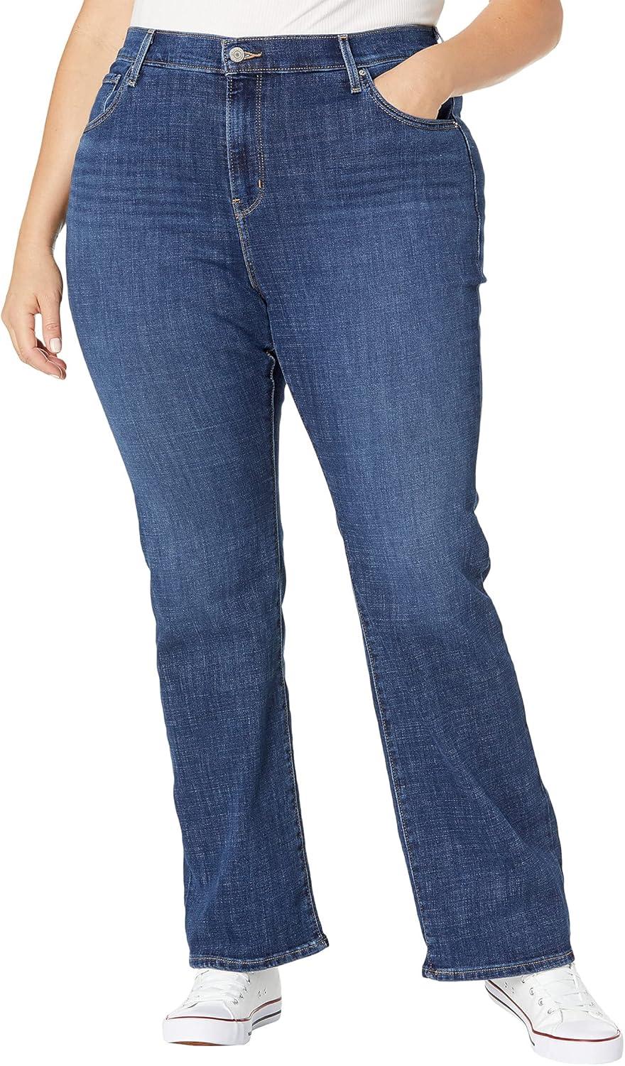 Why We’re Loving Levi’s 725 High Rise Bootcut Jeans