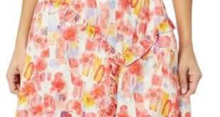 Our Thoughts on the En Saison Giada Midi Dress: Style and Comfort Reviewed