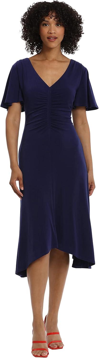 Our Take on the Maggy London V-Neck Dress for Every Occasion