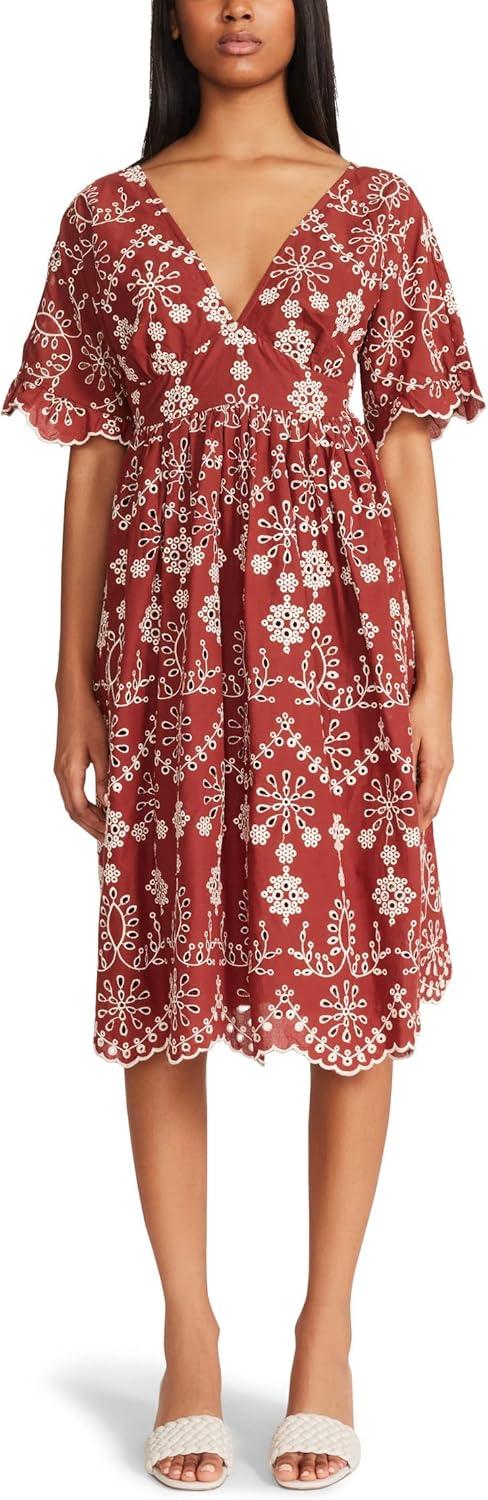 Our Take on the Steve Madden Wild Spirit Dress: Style Meets Comfort