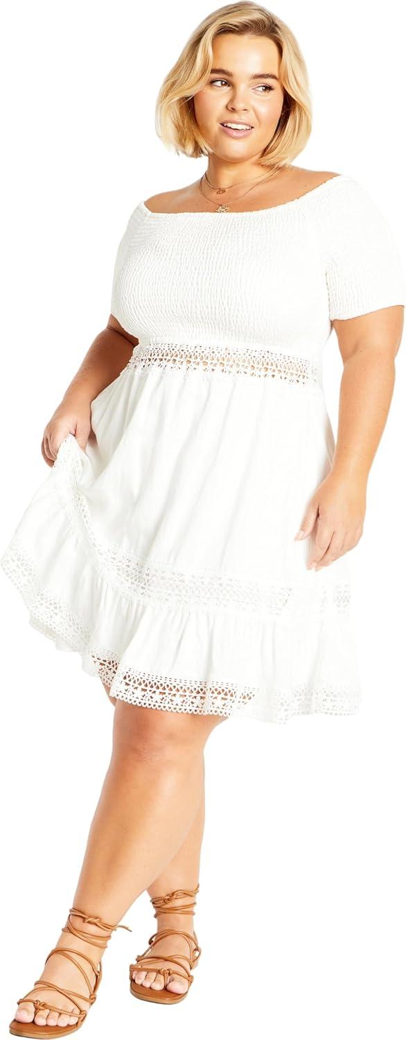 Stepping Out in Style: Our Take on the Aura Plus Size Dress