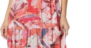 Flowy Elegance Meets Eco-Friendly Style: NIC+ZOE Daydream Dress Review