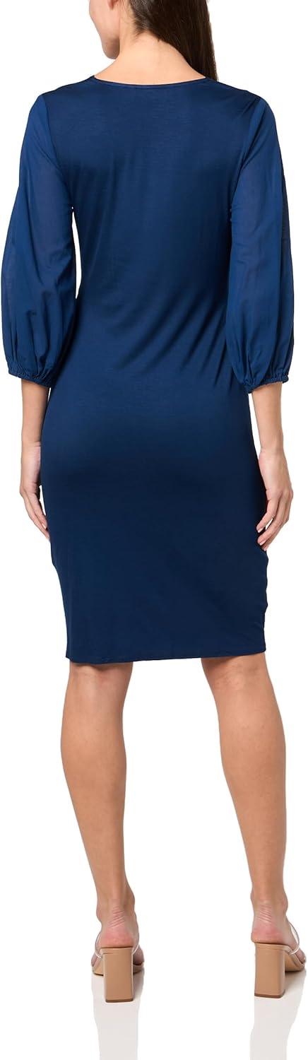 Our Take on the Trina Turk Twist Front Jersey Dress: Style & comfort Combined