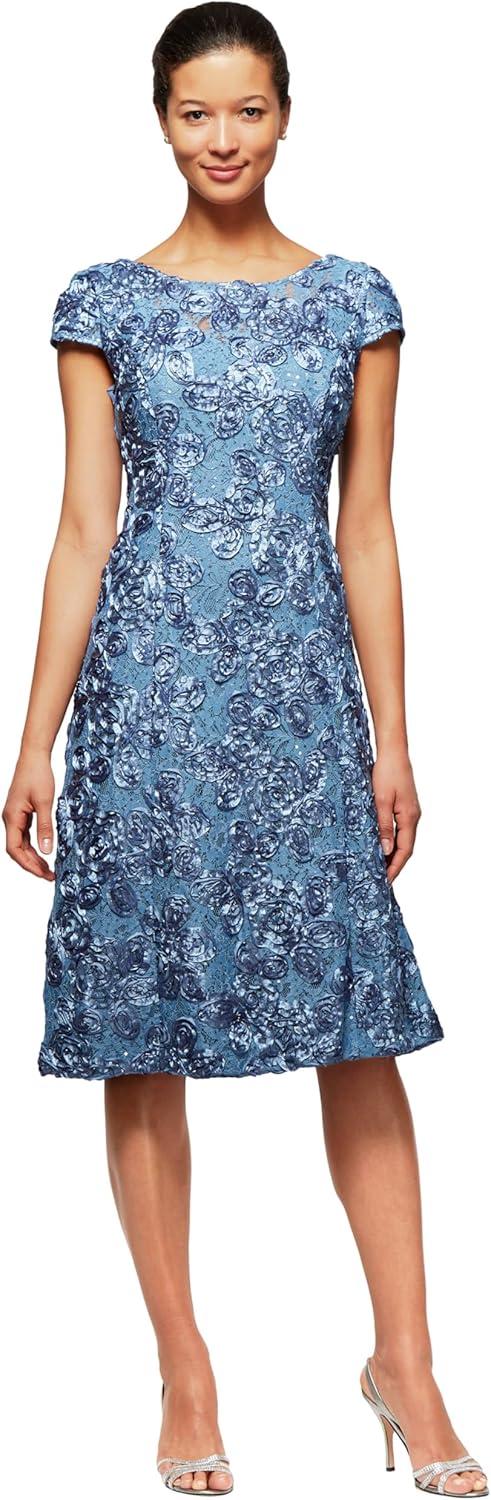 Elegance in Rosette Lace: A Cocktail Dress Worth Noticing