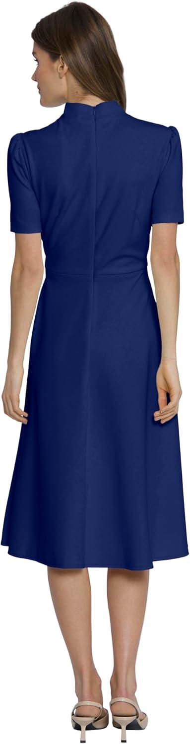 Exploring the Elegance of Maggy London's Crepe Flight Dress