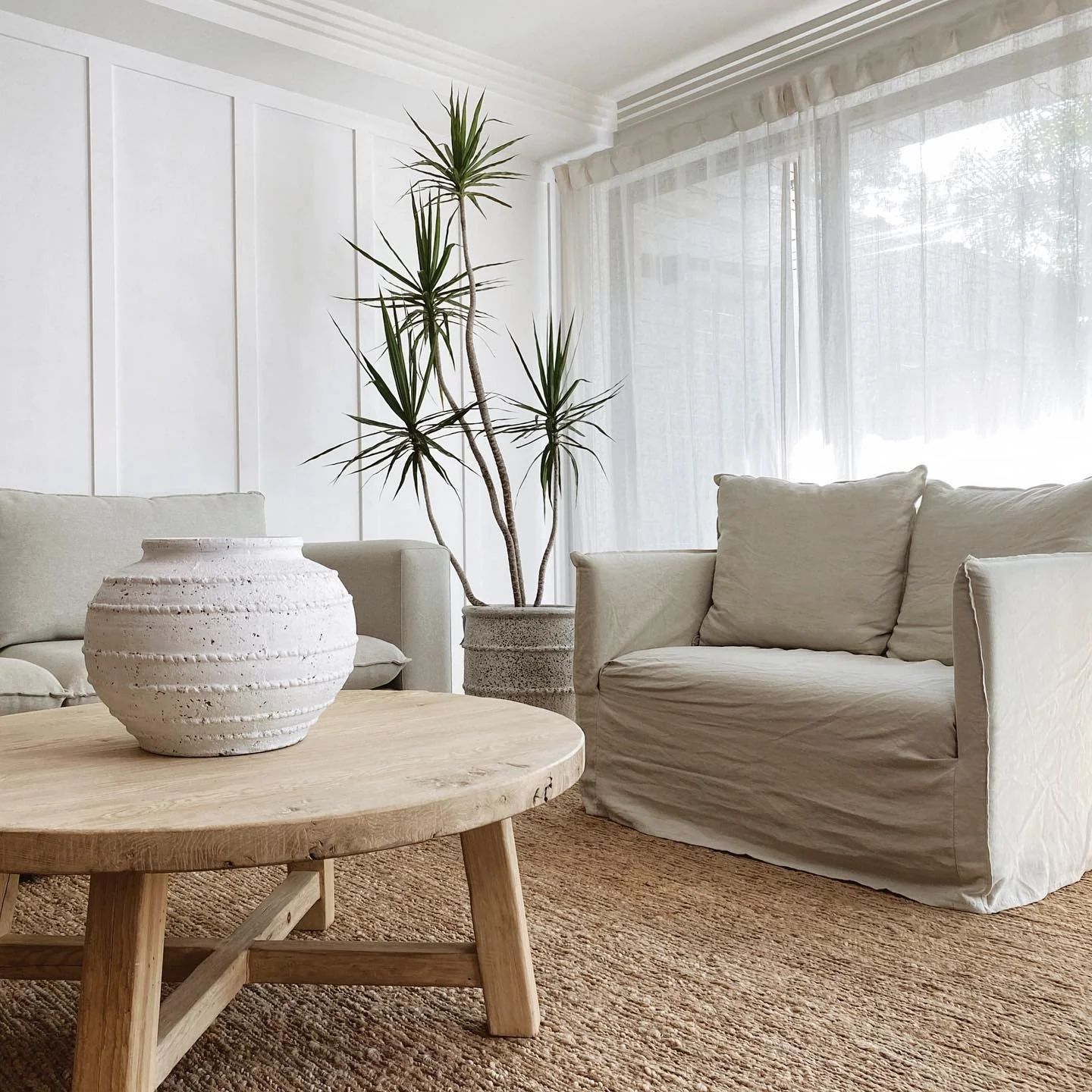 Organic Minimal Living Room in Soft Beige and Natural Wood