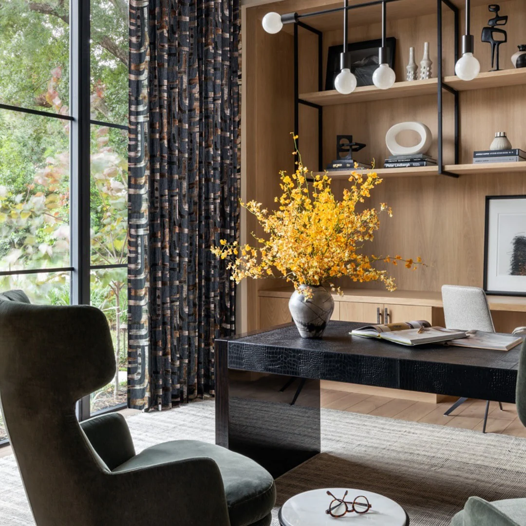 Organic Modernism Bathed in Natural Light (Office Design Ideas)