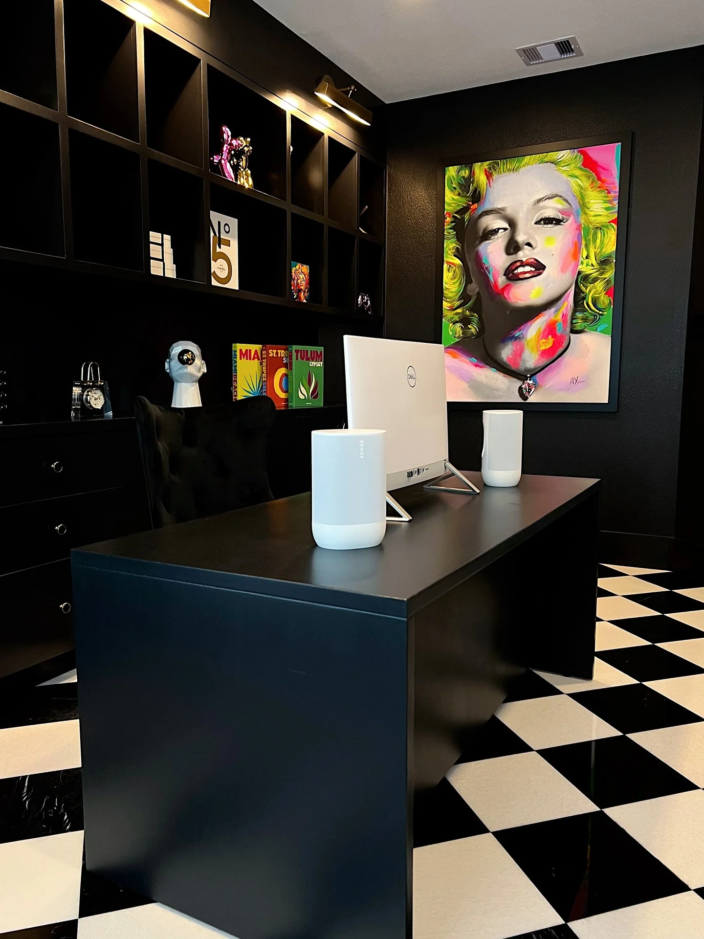 Monochrome Drama with Artistic Flair (Office Design Ideas)