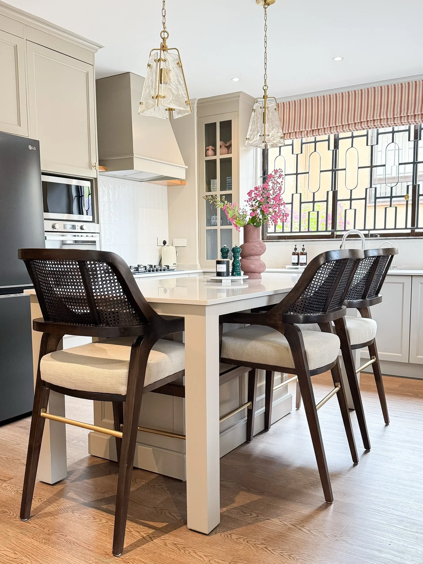 Classic Softness with Contemporary Flair (Small Kitchen Table Ideas)