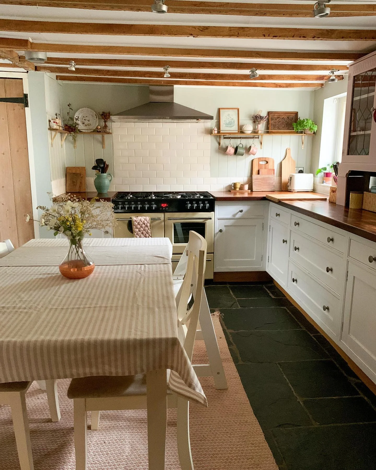 Simple Country Style in Cream and Oak (Small Kitchen Table Ideas)