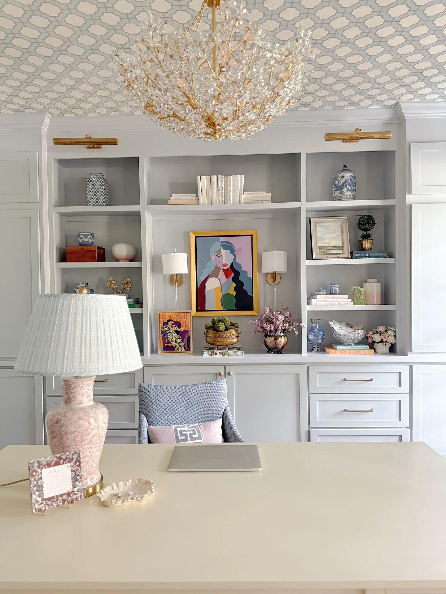 Pastel Gallery-Inspired Workspace