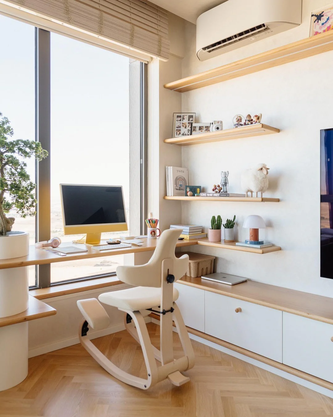 Compact Scandinavian Office with Whimsical Touches