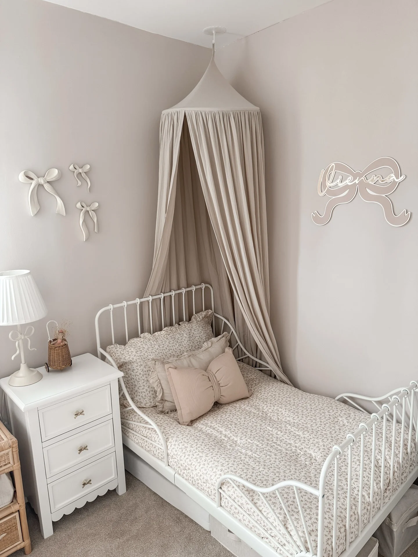 Subtle Neutral Elegance (Small Bedroom Ideas)