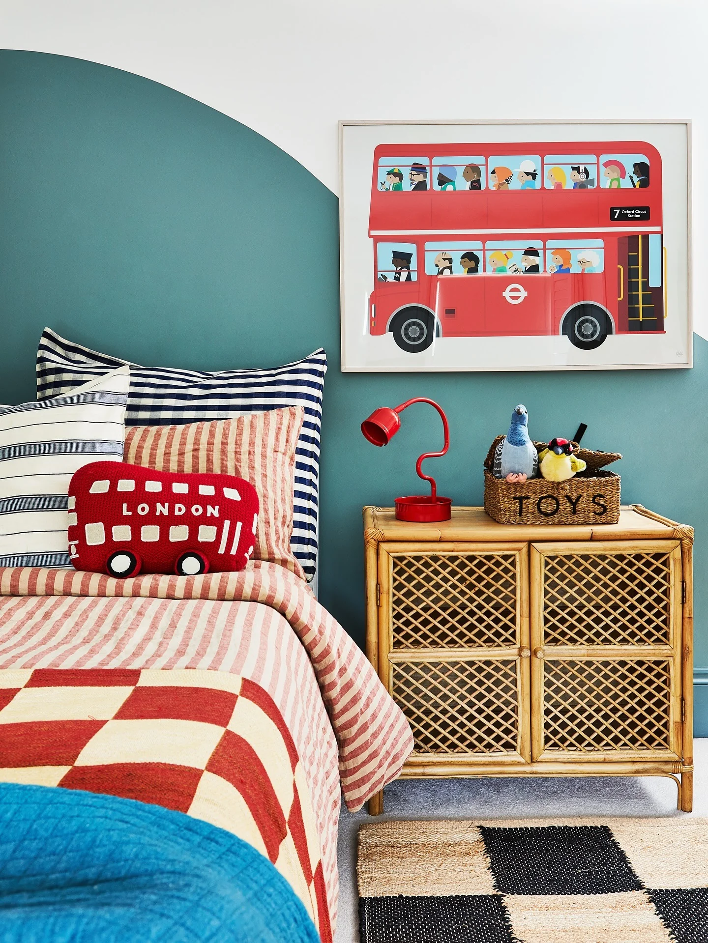 Bold London-Inspired Design (Small Bedroom Ideas)