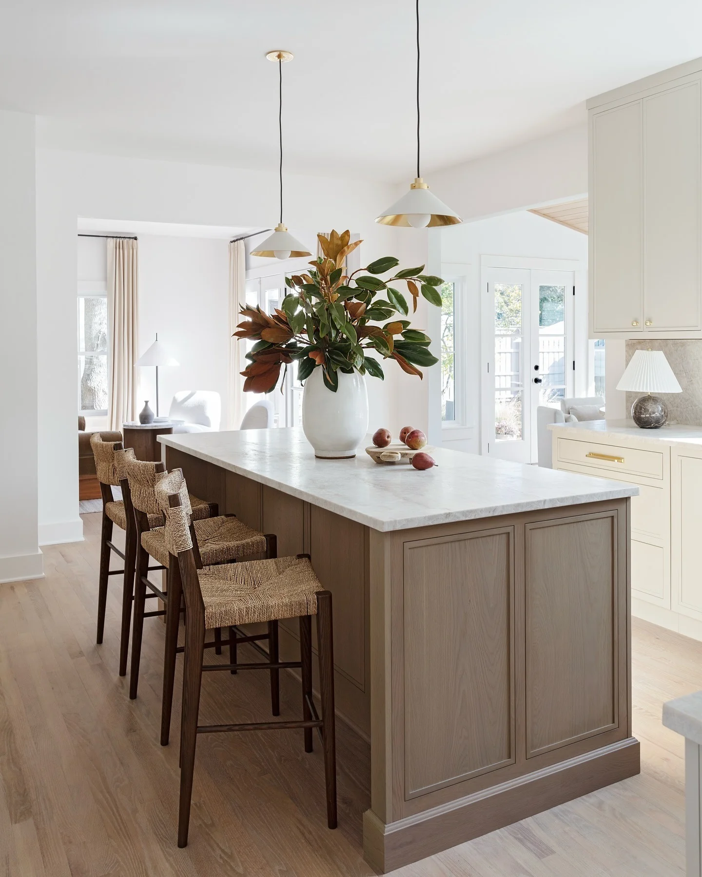 Earthy Magnolia Elegance with Neutral Backdrop (Kitchen Centerpiece Ideas)