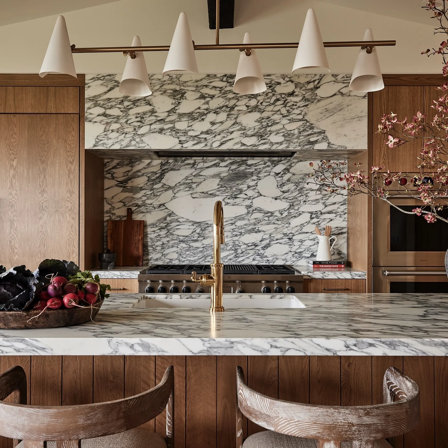 Bold Marble Statements with Luxurious Gold Touches (Wooden Kitchen Ideas)