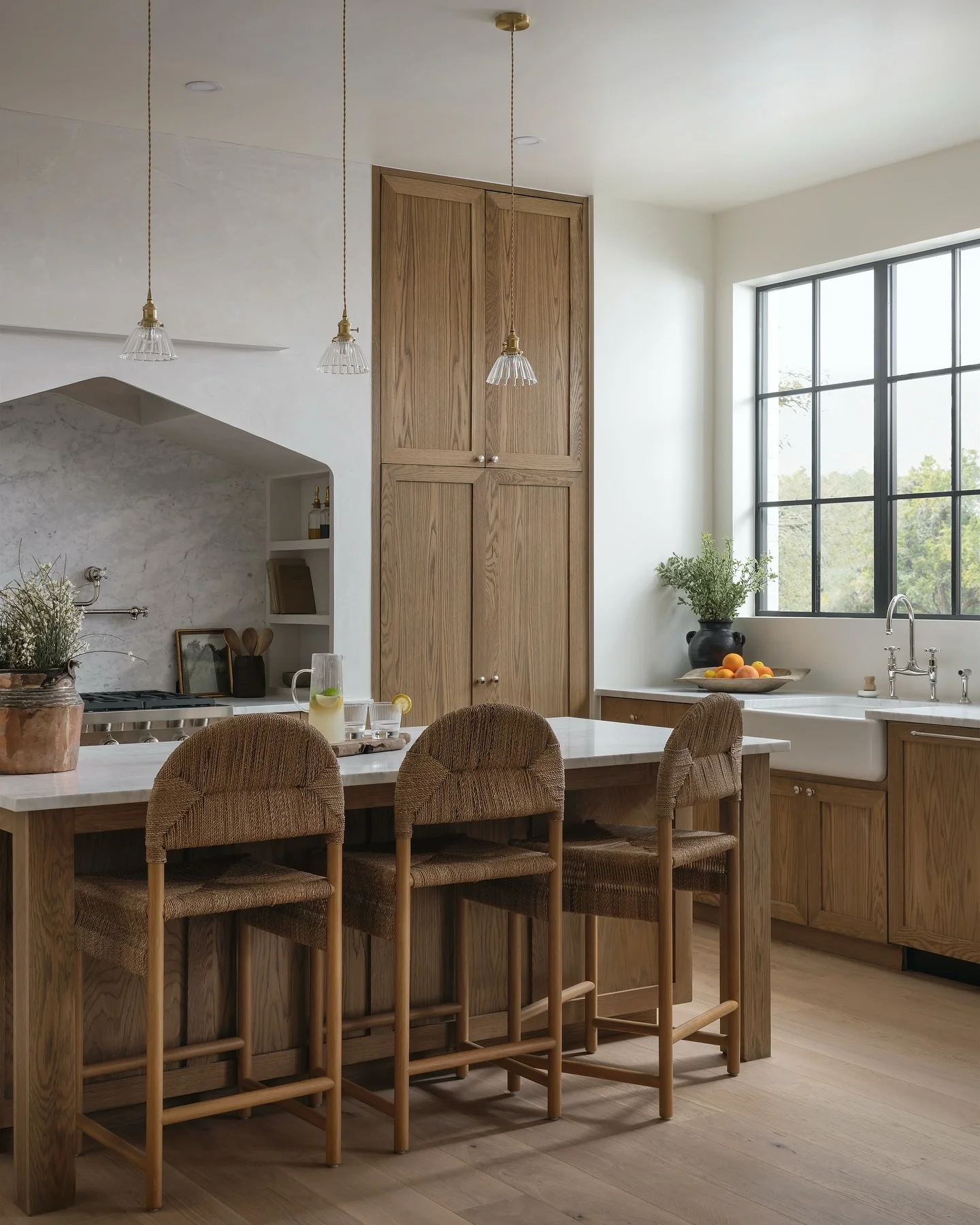 Bright Oak and Crisp White with Timeless Accents (Wooden Kitchen Ideas)