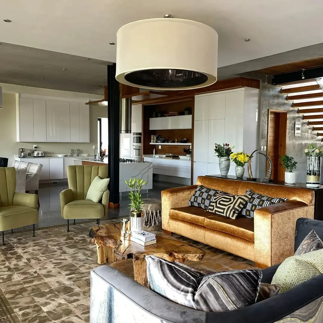 Retro Living Room with Bronze and Green Tones