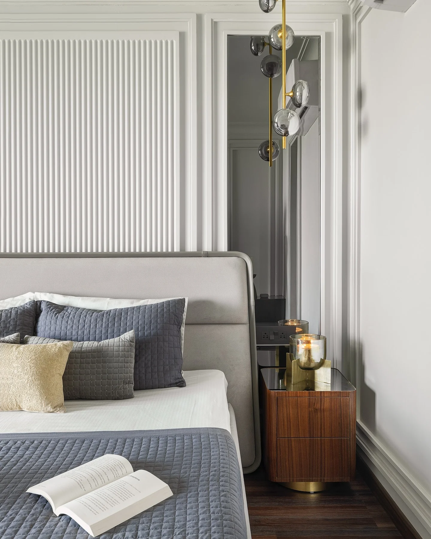 Art Deco Mid-Century Bedroom