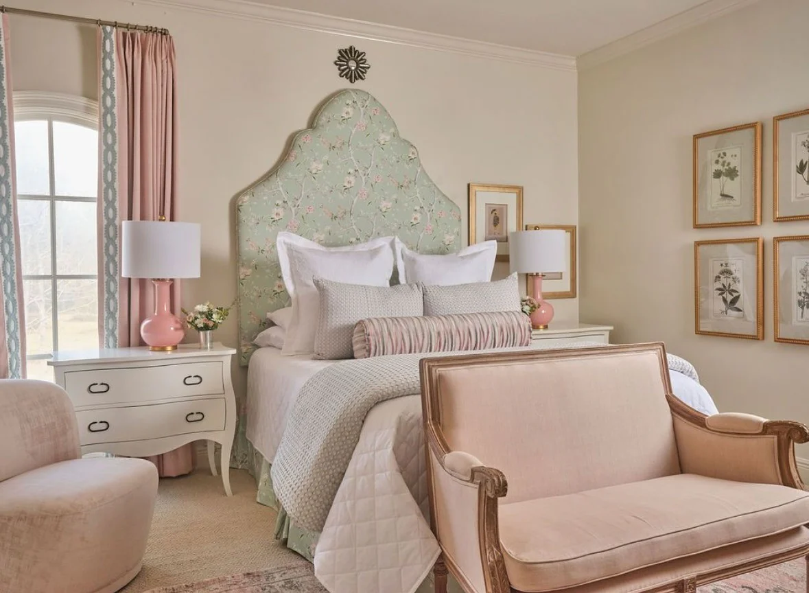 Vintage Garden Elegance with Soft Florals in Pink and Gray Bedroom