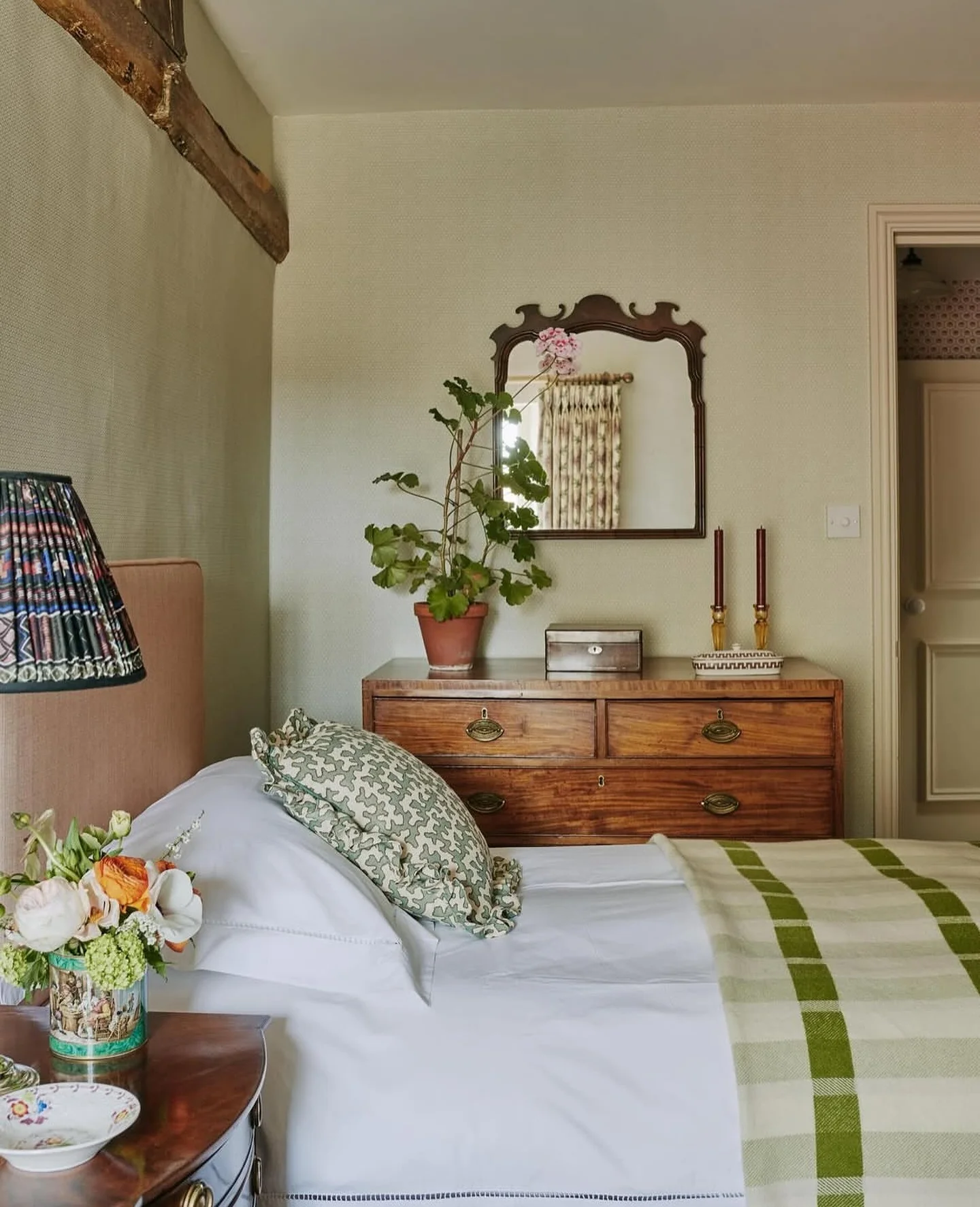 Classic English Garden Palette (Earth Tones Bedroom Ideas)