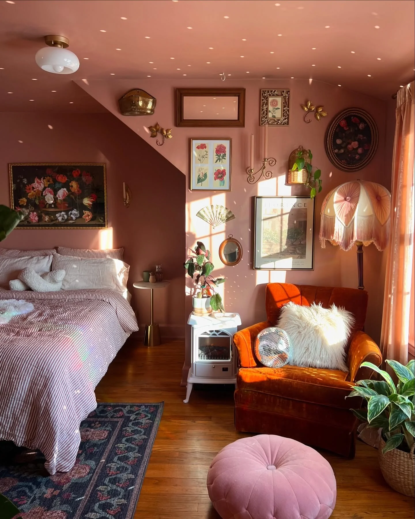 Retro Rosewood and Velvet Elegance (Earth Tones Bedroom Ideas)