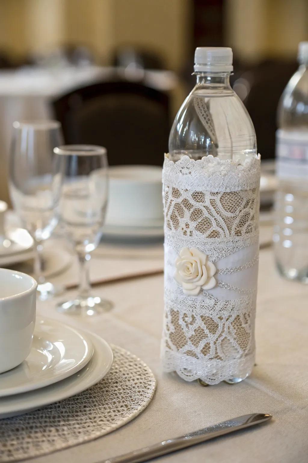 A stylish drink container enhanced with white textile.
